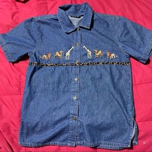 MPH vintage Jean shirt with animals on it button down blue giraffe